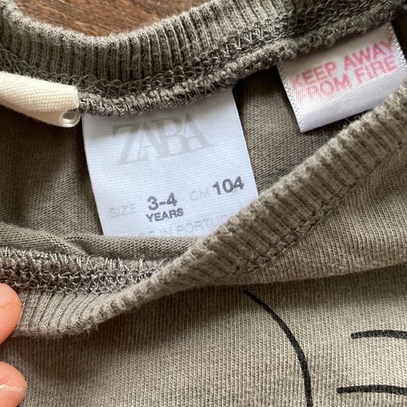 Zara Kids Mickey Mouse Long Sleeve Tee - Picture 5 of 9